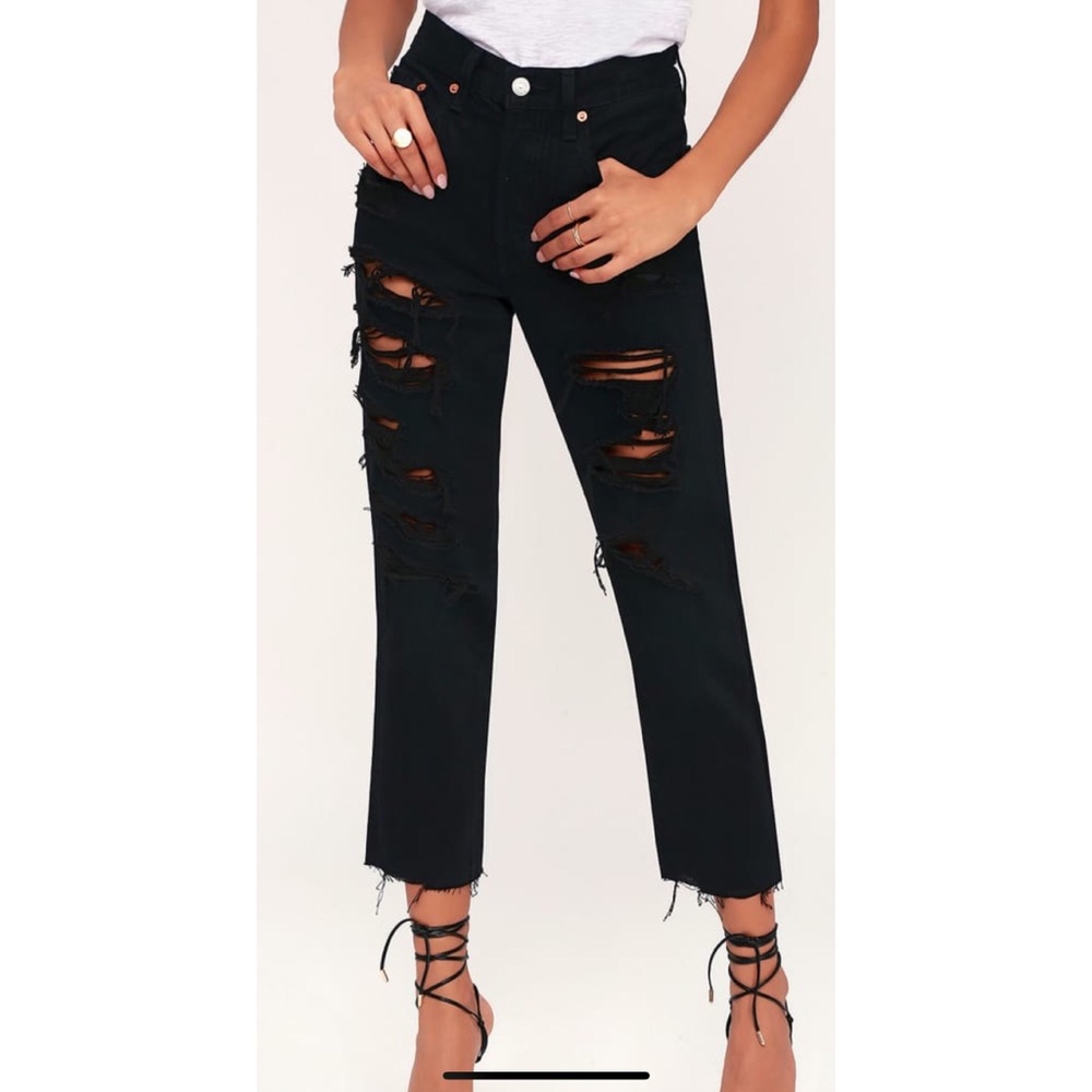 Levi’s Distressed Black Jeans